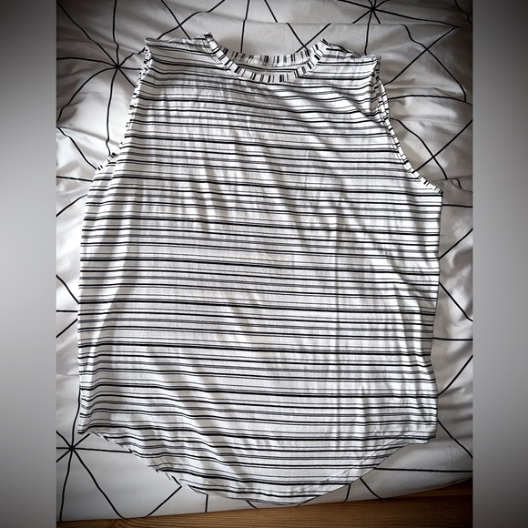 Lululemon Tank Top - Picture 1 of 2